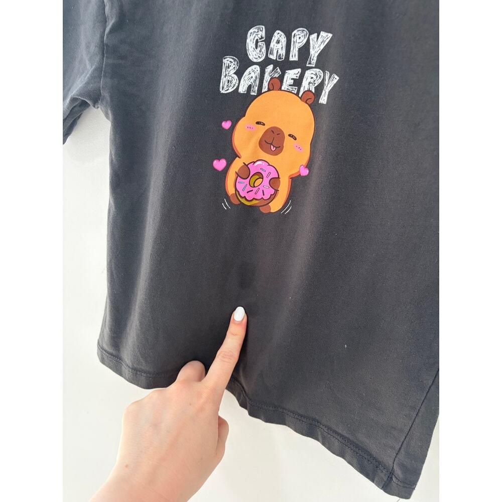 Zara Girl's Capybara Capy-Bakery Graphic Tee Size 6-7 - Picture 2 of 4